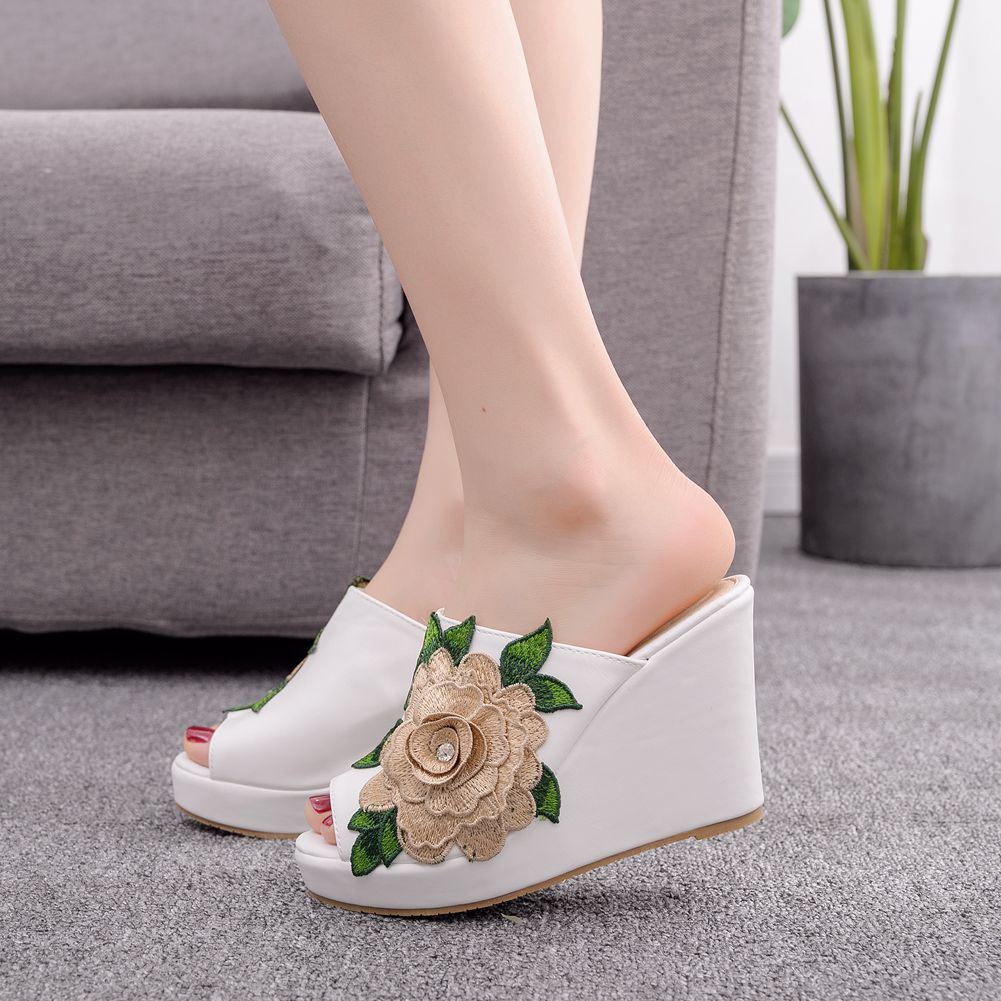 Queen Street Fashion - Sandales compensées élégantes à plateforme pour