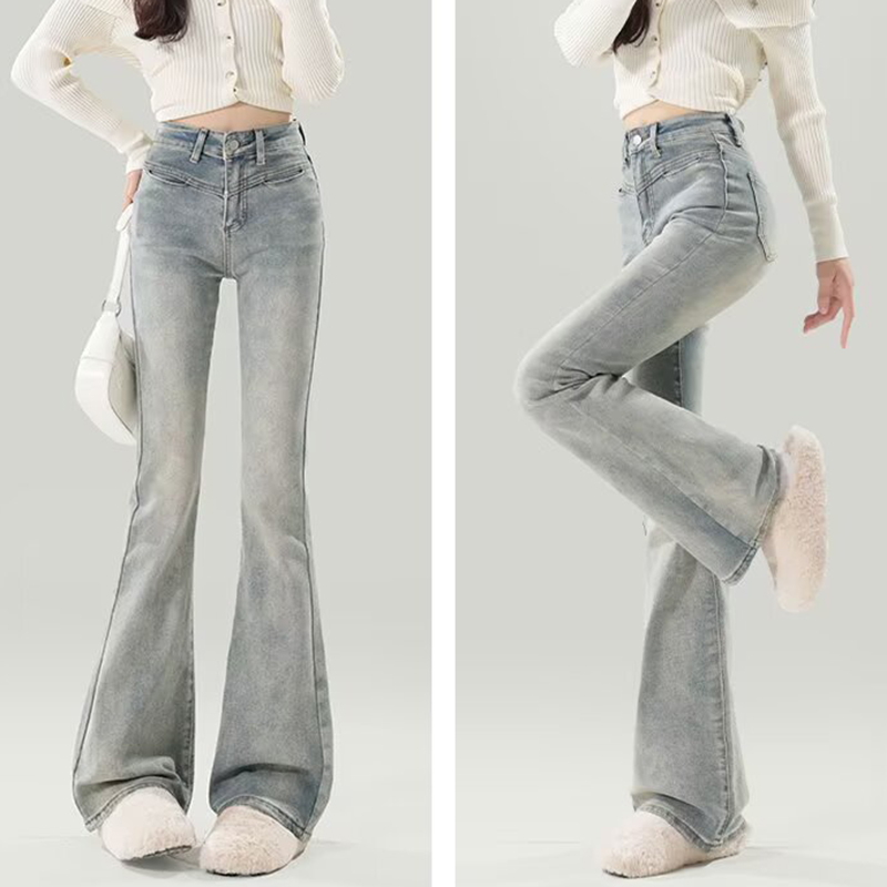 Vente Flash : Jeans évasés de  - Street Fashion Jeans Women avis et prix