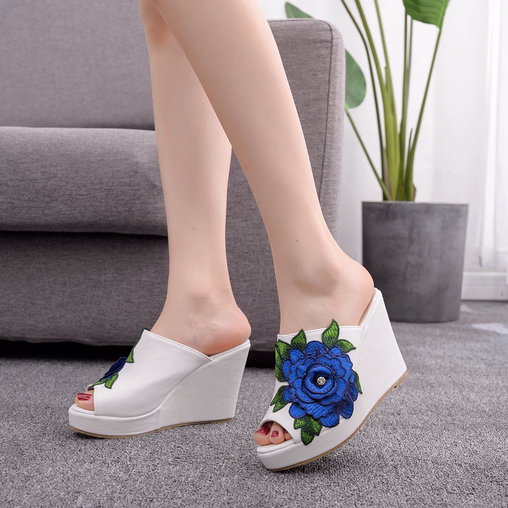 Sandales compensées élégantes  - Queen Street Fashion avis et prix